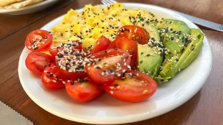 Πρήξιμο στην κοιλιά: 9 εύκολα πρωινά φιλικά για το έντερο