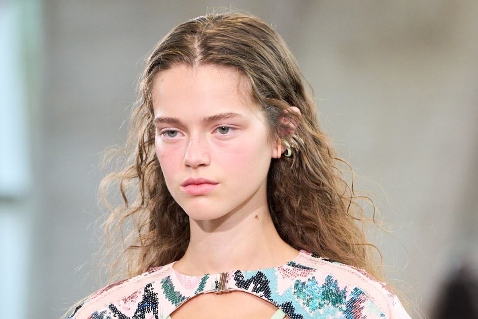 Αυτή η θεραπεία με εξωσώματα αναζωογονεί την επιδερμίδα όσο τίποτα