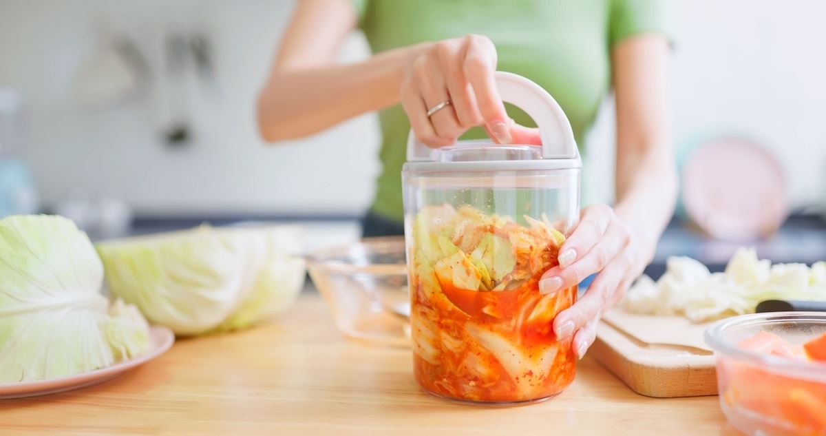 Αντίο κοιλιακό λίπος! Mετά τα 40, αυτή η τροφή είναι ιδανική για απώλεια βάρους, σύμφωνα με τους επιστήμονες