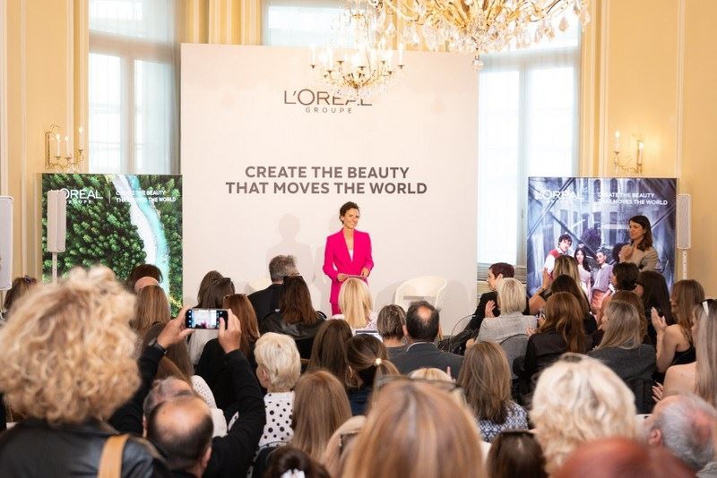 Για τη L'Oréal Hellas η ομορφιά μπορεί -και πρέπει- να είναι δύναμη αλλαγής