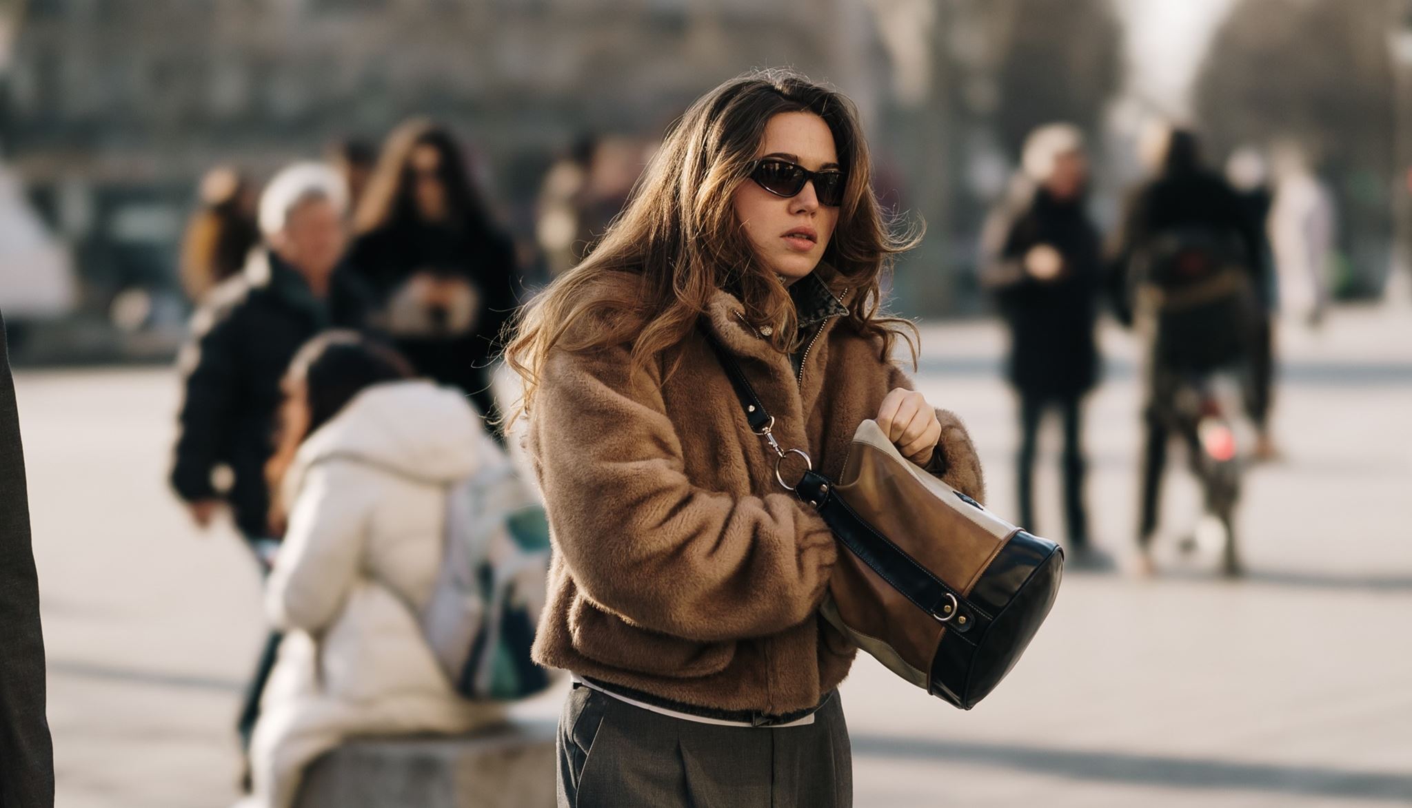 Αυτές οι 5 οικονομικές γούνες θα γίνουν οι αγαπημένες σου για αυτή τη σεζόν