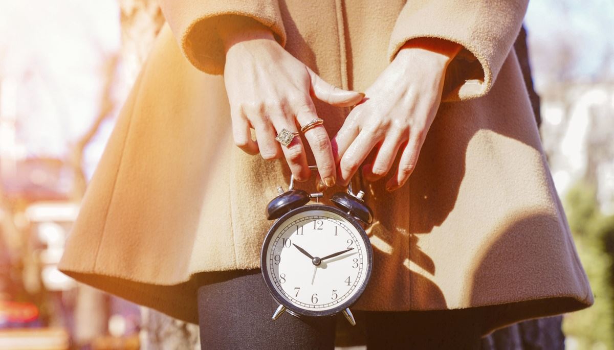 Η Zara Home αναβιώνει το αναλογικό ρολόι της δεκαετίας του 1970: Γιατί γίνεται απαραίτητο το 2026