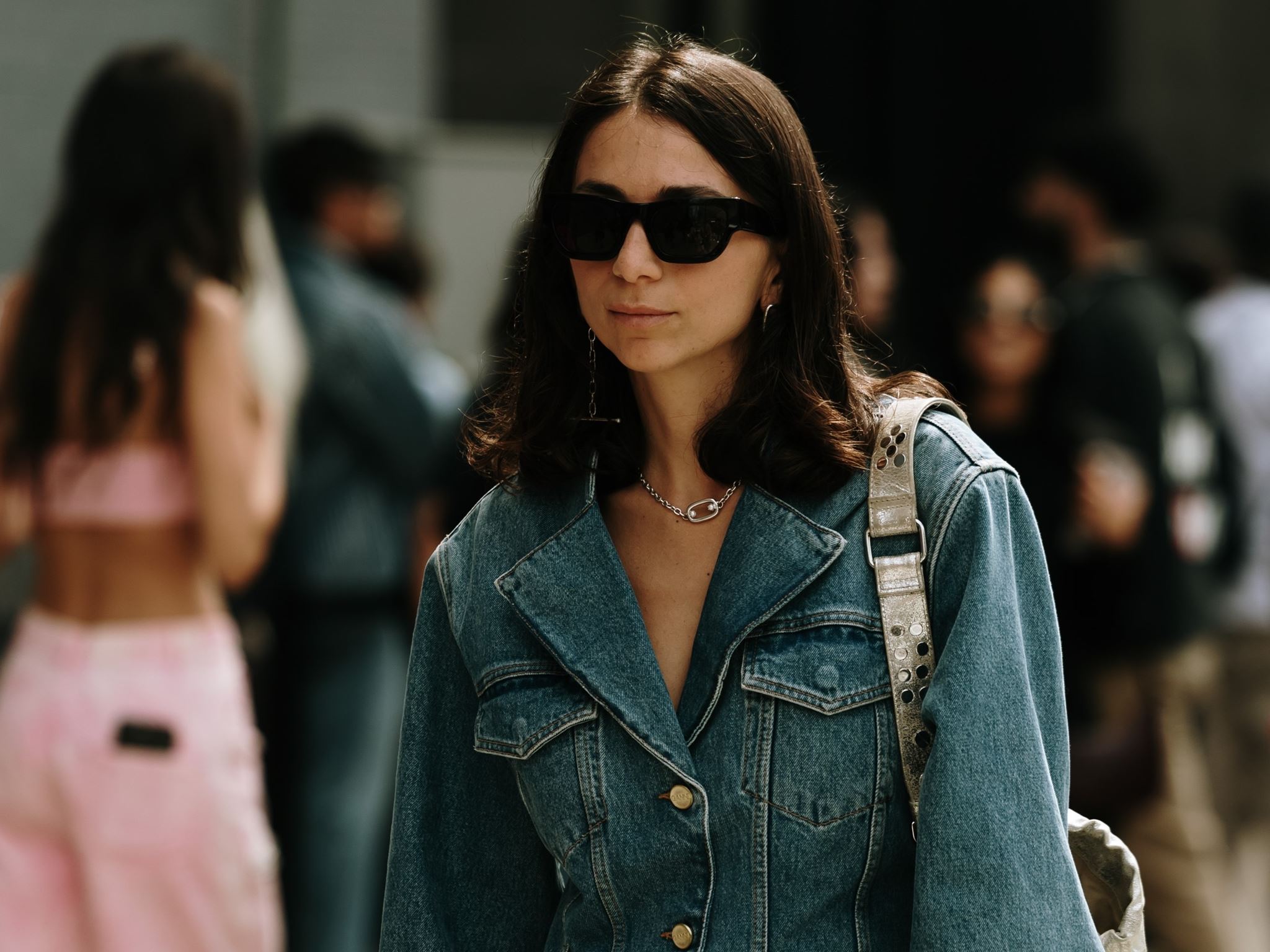 Trend alert: 5 τρόποι για να φορέσεις denim on denim αυτό το φθινόπωρο