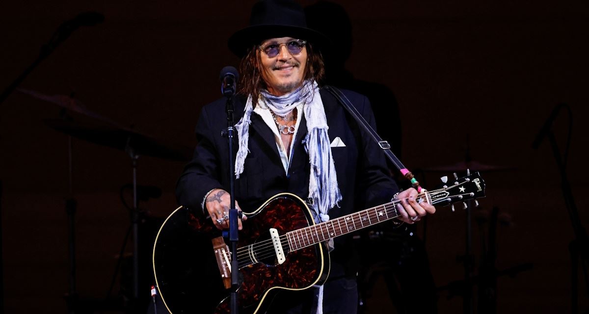 Αγνώριστος ο Johnny Depp στα γυρίσματα της νέας ταινίας Day Drinker