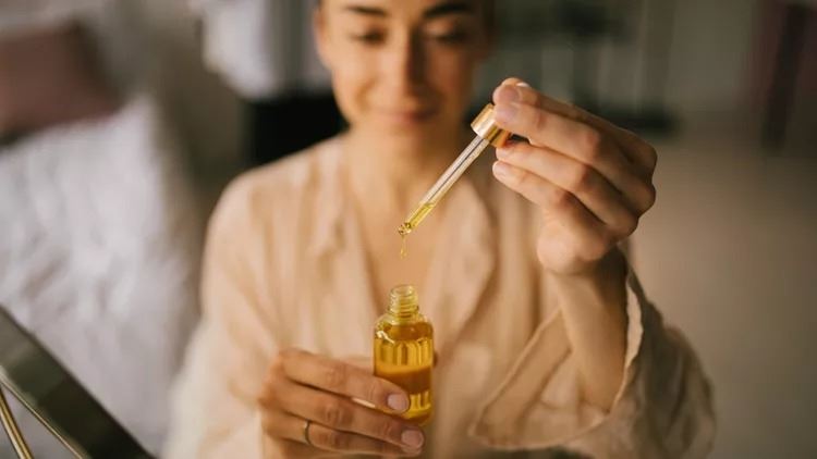 Τι πρέπει να προσέχεις αν χρησιμοποιείς έλαια στο skincare σου