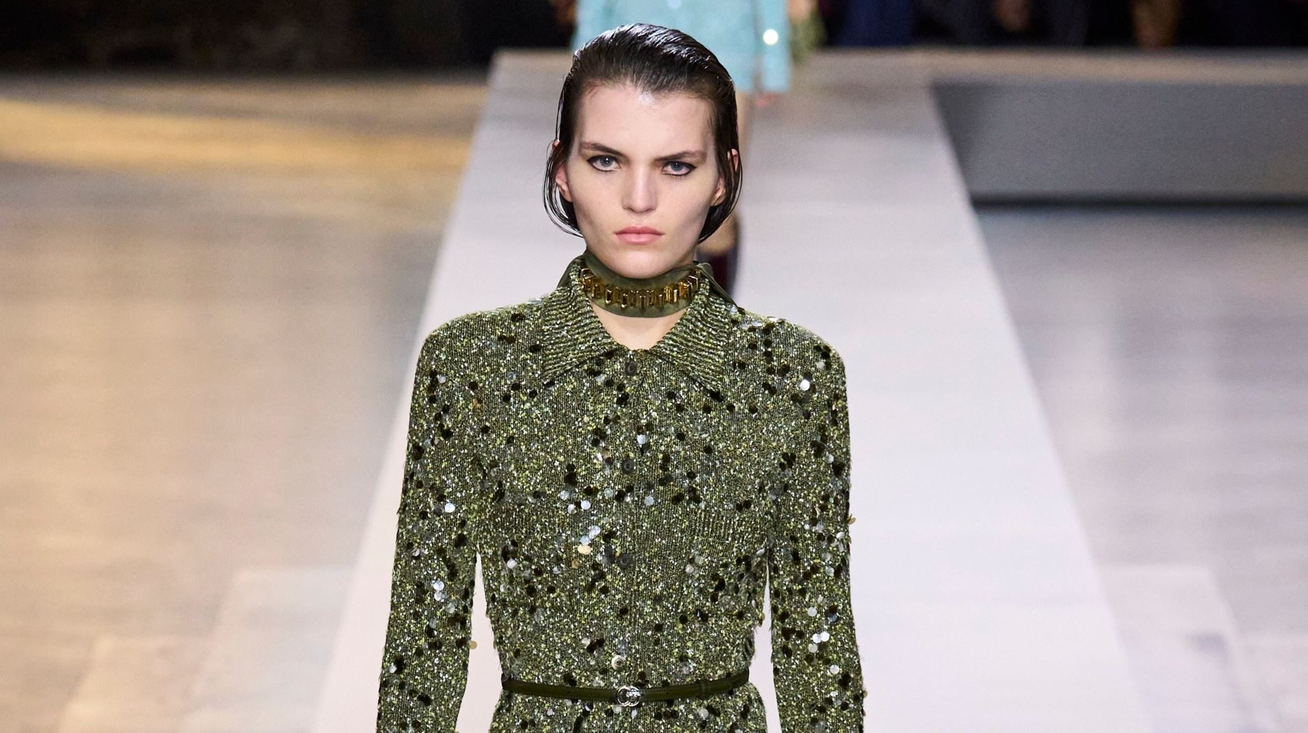 Sparkling days: Τα items που θα διατηρήσουν τη glam αισθητική στις εμφανίσεις σου