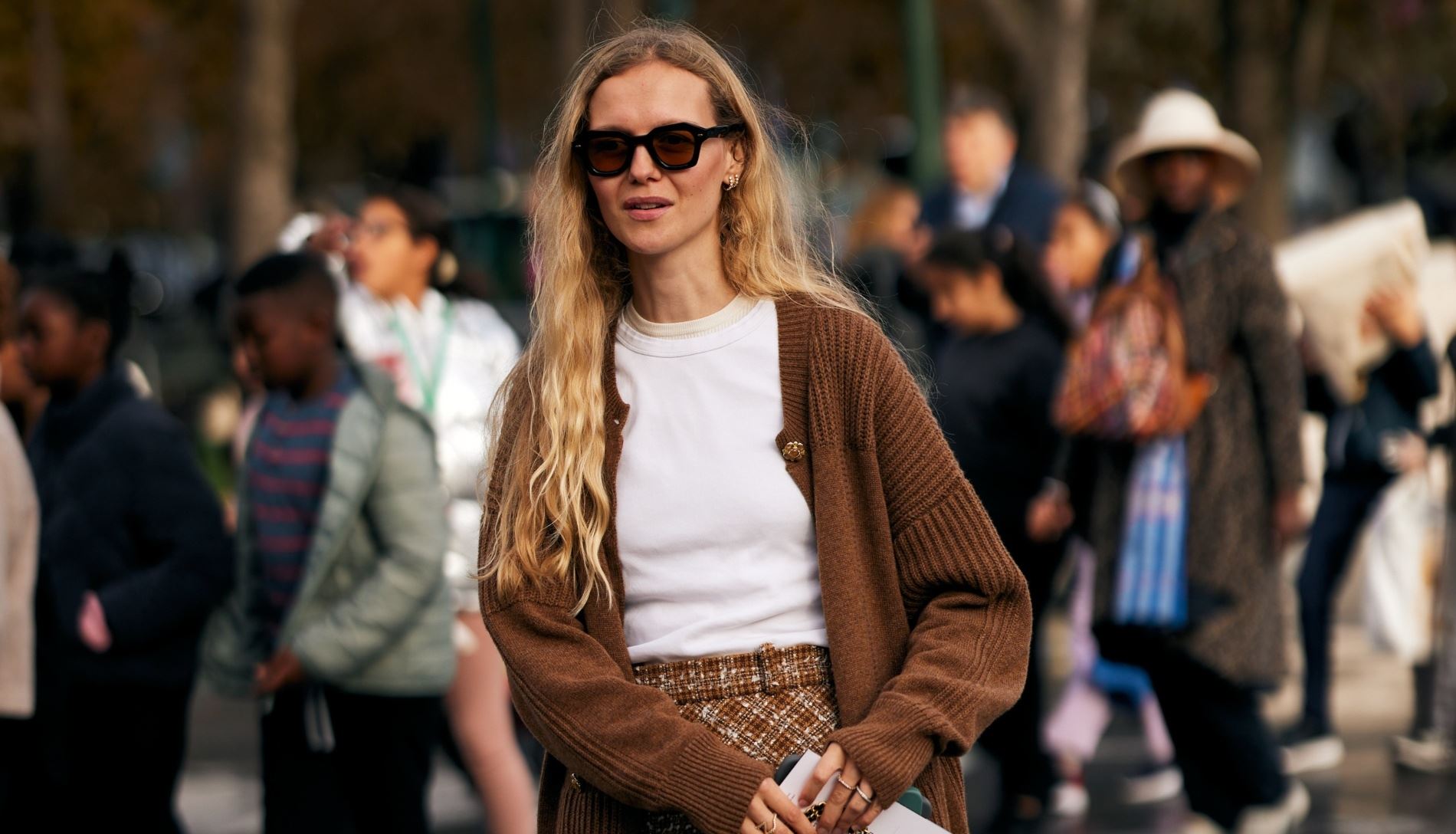 Attention fashion lovers: Αυτό είναι το χρώμα που θα κυριαρχήσει το 2025