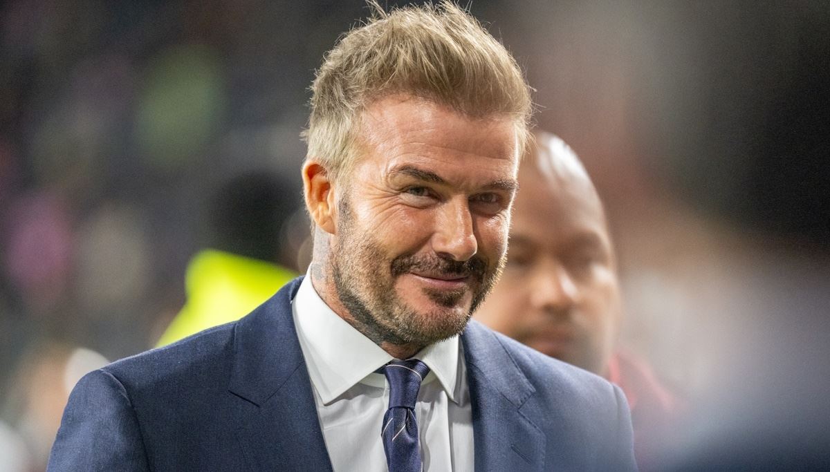David Beckham: Σπάνια έξοδος για lunch με τη μητέρα του