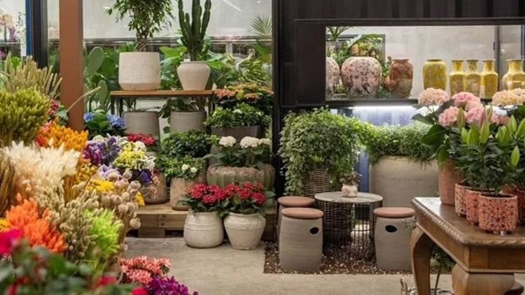 Ανθοπωλείο Sotiris Vrettos: 10 χρόνια Blooming σε ένα τριήμερο γιορτής με workshop, μουσική και cocktails