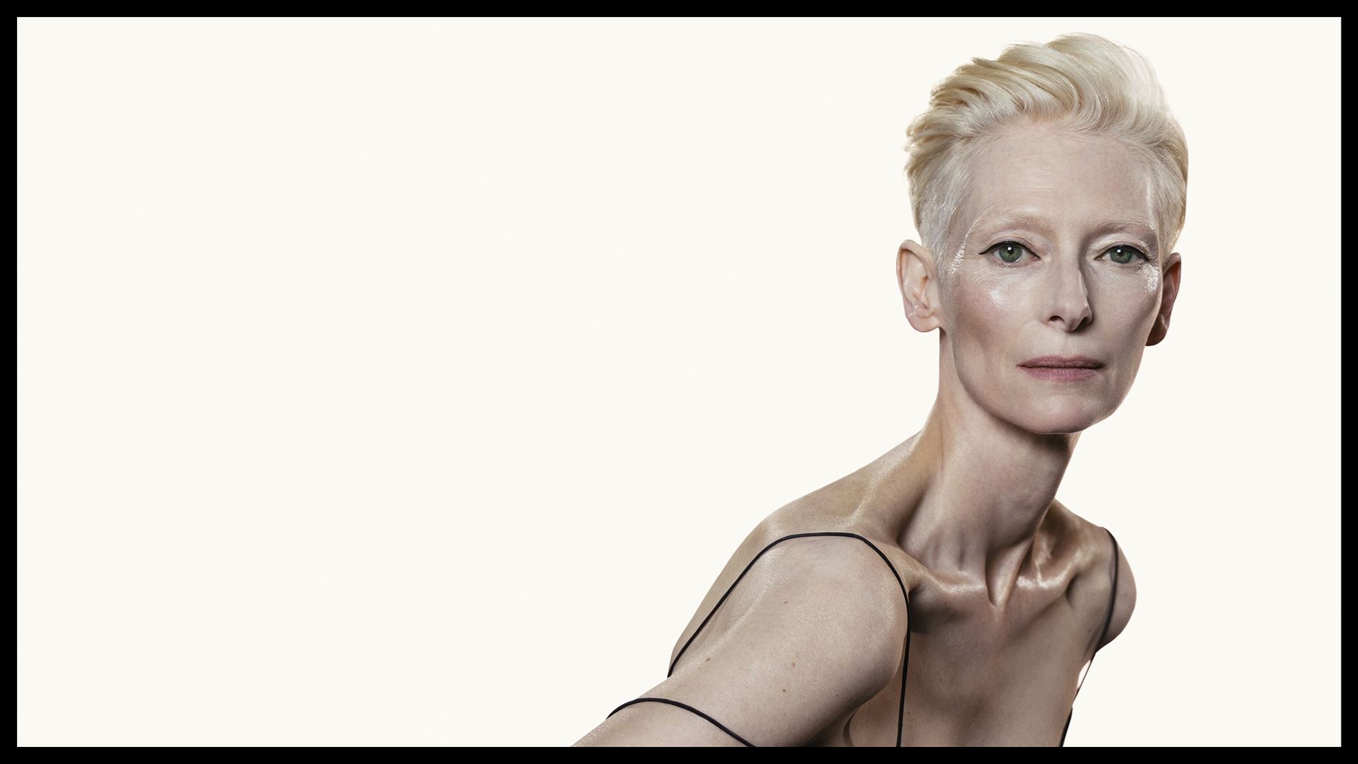 Η Tilda Swinton πρωταγωνιστεί στη νέα καμπάνια του TOM FORD Black Orchid Reserve
