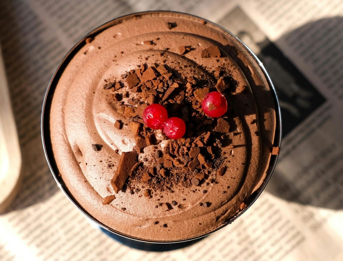 Η απόλυτη mocha mousse: Αφράτη, σοκολατένια και έτοιμη σε 10 λεπτά!