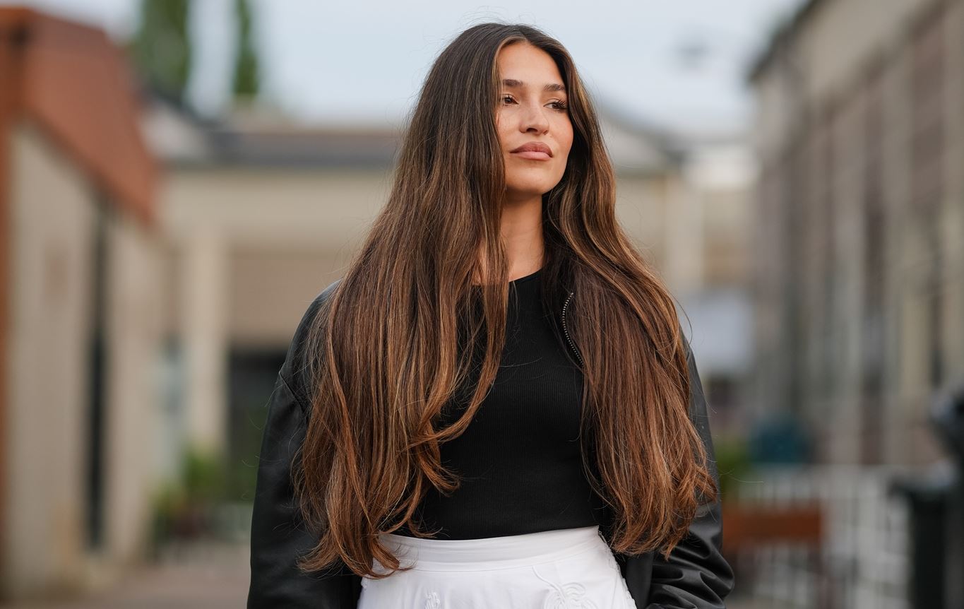 Αυτό το έλαιο σε μορφή spray μπορεί να ενυδατώσει τα μαλλιά σου χωρίς να τα βαρύνει