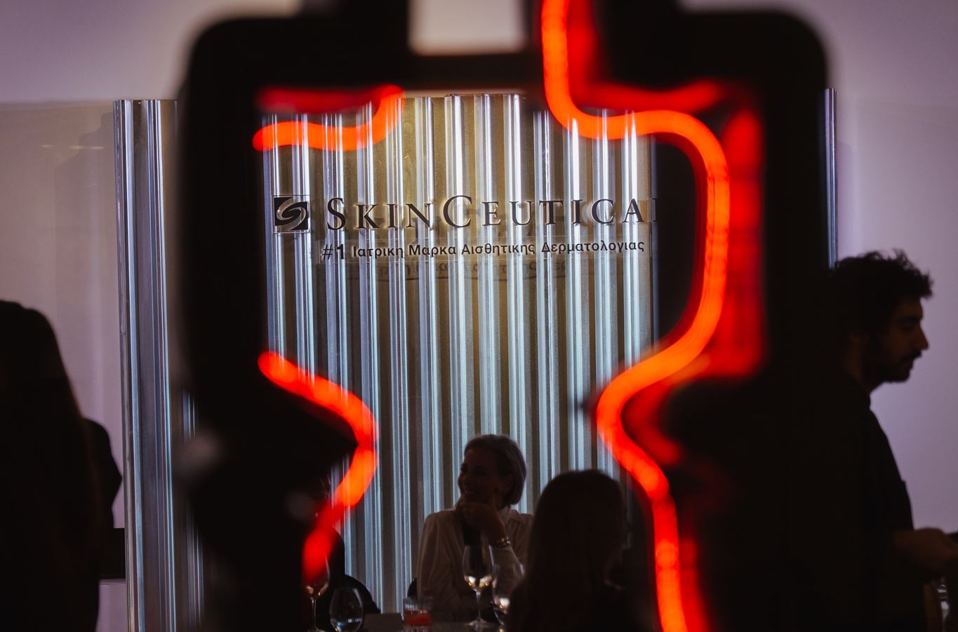 SkinCeuticals: Μια αποκλειστική βραδιά όπου η επιστήμη μετουσιώθηκε στην τέχνη της αισθητικής δερματολογίας
