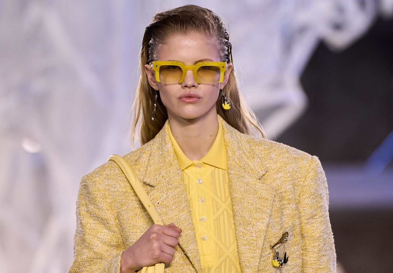 Hot hair trend: Η μεγαλύτερη τάση στα χτενίσματα για τη σεζόν SS25