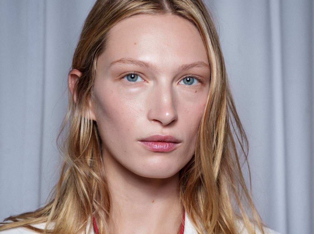 Το "χρυσό" στοιχείο στο skincare που αυξάνει την παραγωγή κολλαγόνου