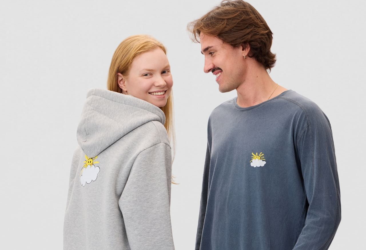 Dirty Laundry x Σωματείο "Ελπίδα": Μία συλλογή που μιλάει στην καρδιά, όχι μόνο στην ντουλάπα