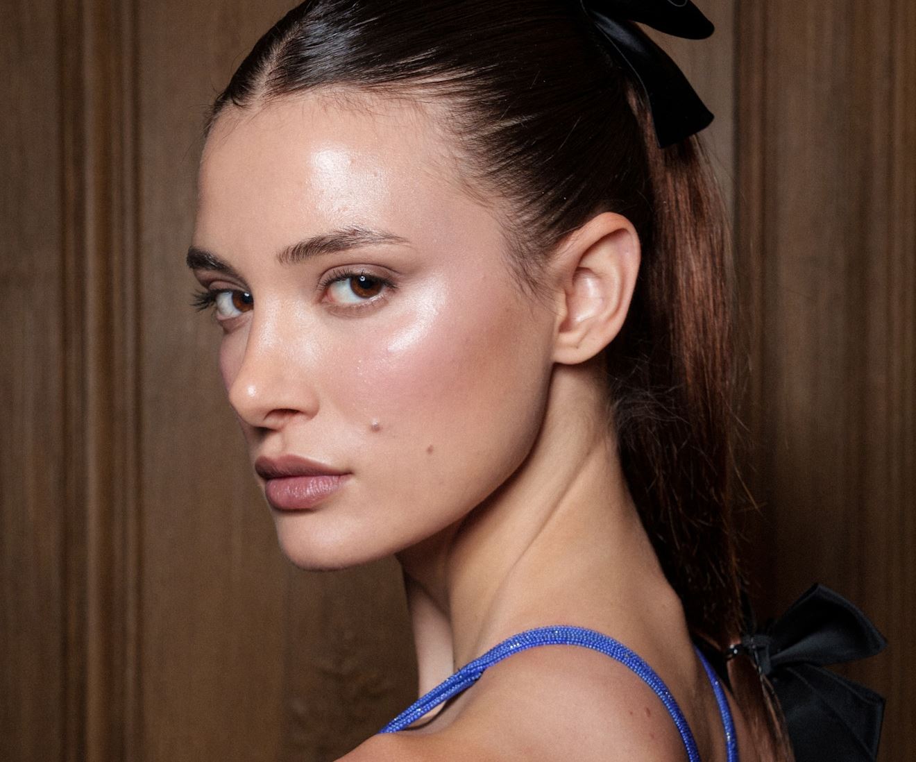 Αυτό είναι το κοινό μυστικό των celebrity girls για θεϊκές βλεφαρίδες