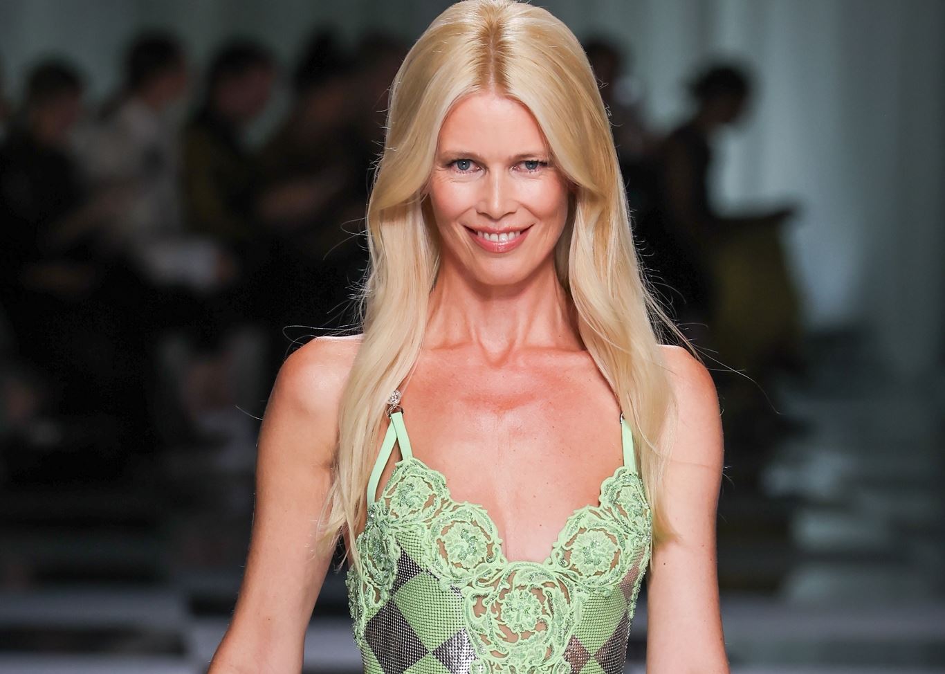 Claudia Schiffer: Αυτό είναι ένα από τα μεγαλύτερα μυστικά ομορφιά της