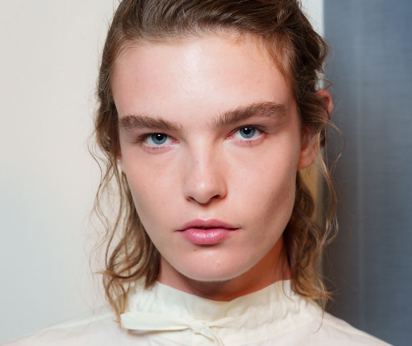 2 λάθη που πρέπει οπωσδήποτε να αποφύγουμε στη skincare ρουτίνα μας τον χειμώνα