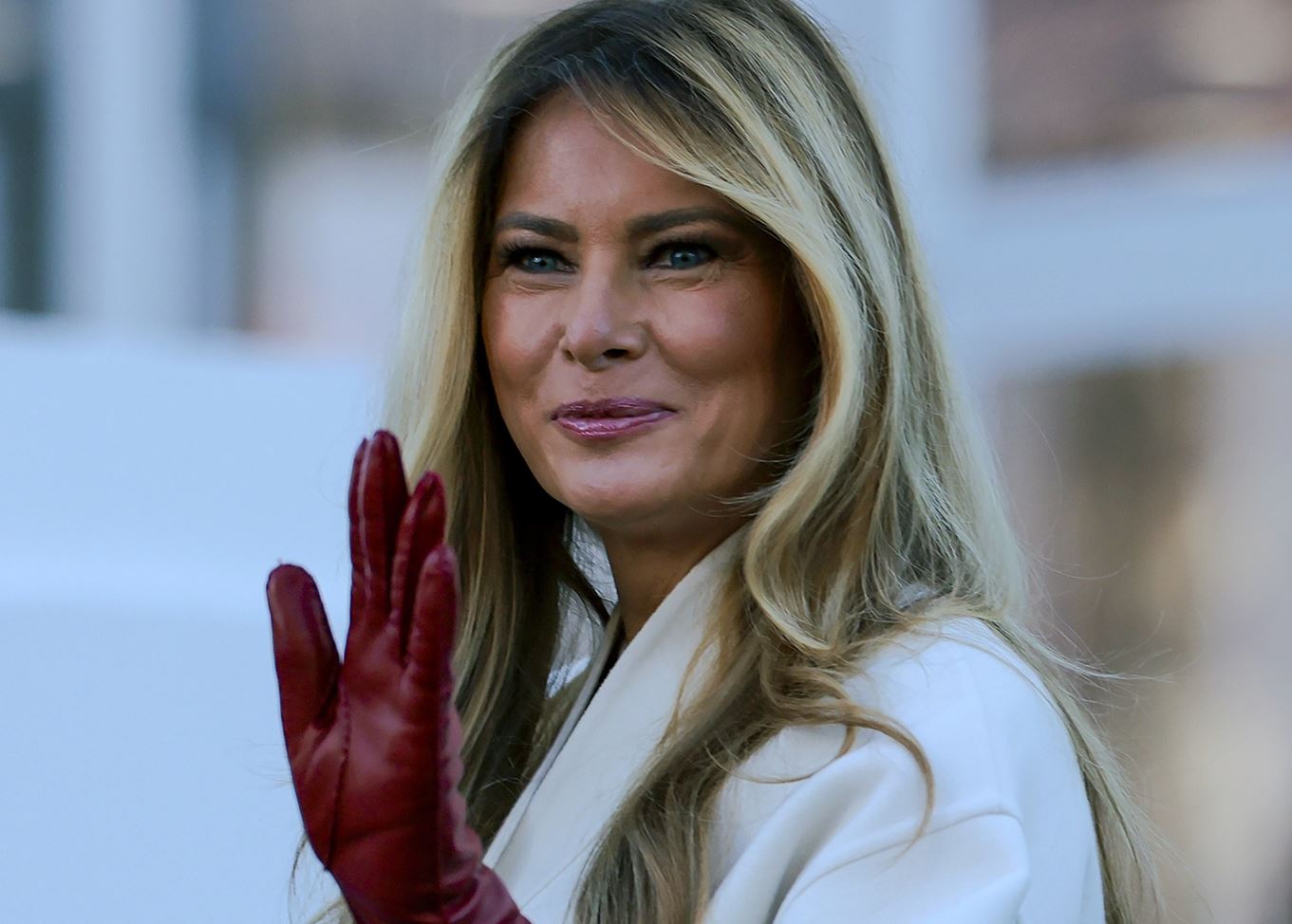 Η Melania Trump δοκίμασε τη δημοφιλέστερη τάση του φετινού χειμώνα