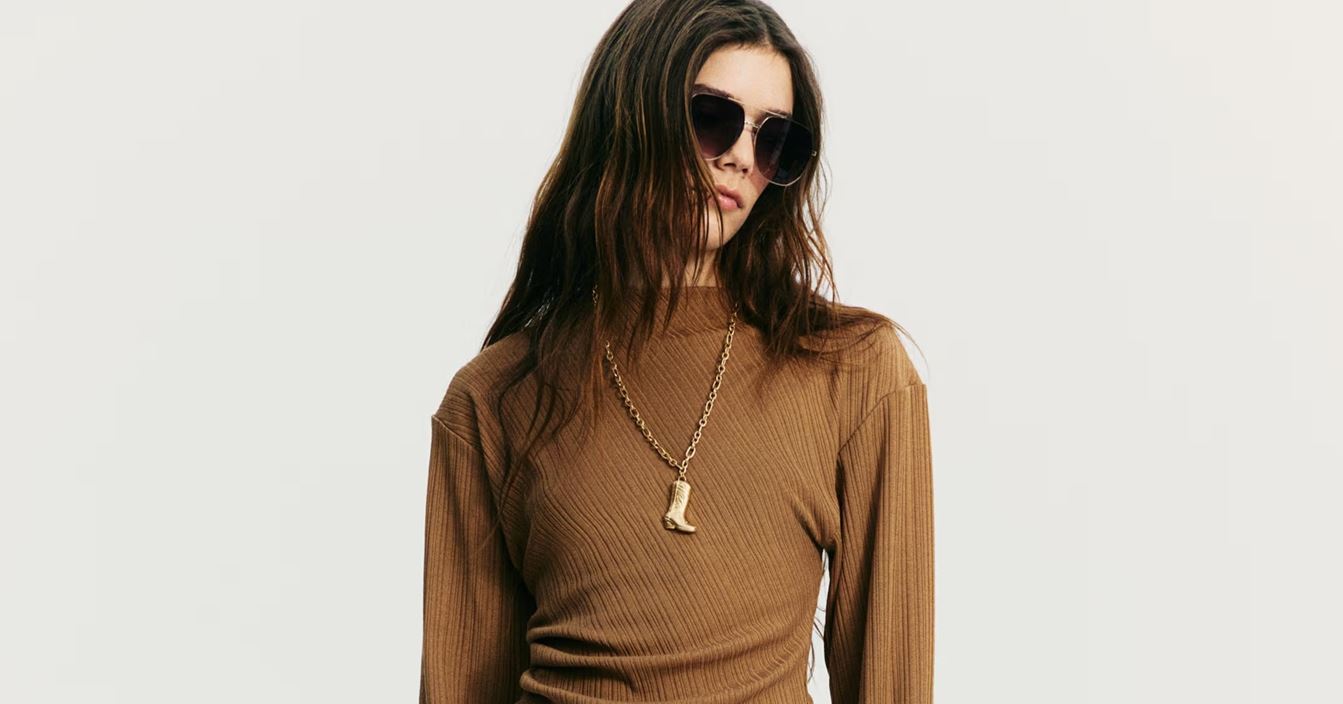 Αυτό το boho φόρεμα από H&Μ φοριέται όλες τις ώρες και κοστίζει μόνο 20 ευρώ