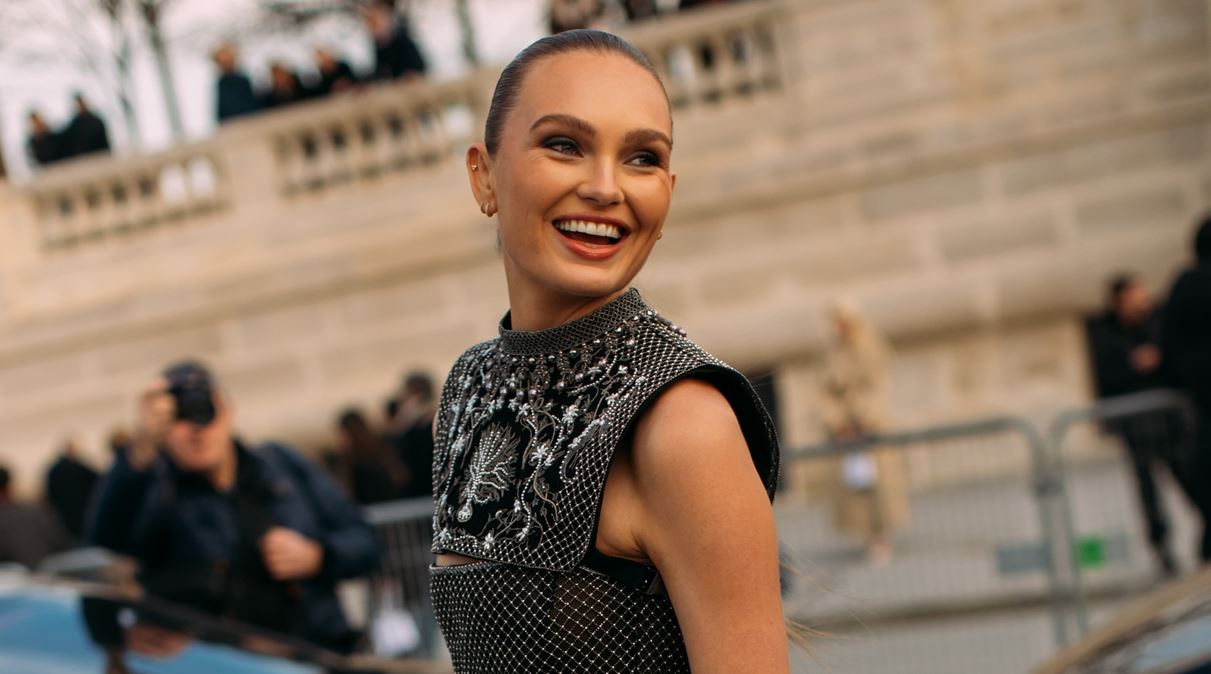 Dress up: 5 stylish τοπ από ZARA για τις βραδινές εξόδους της άνοιξης