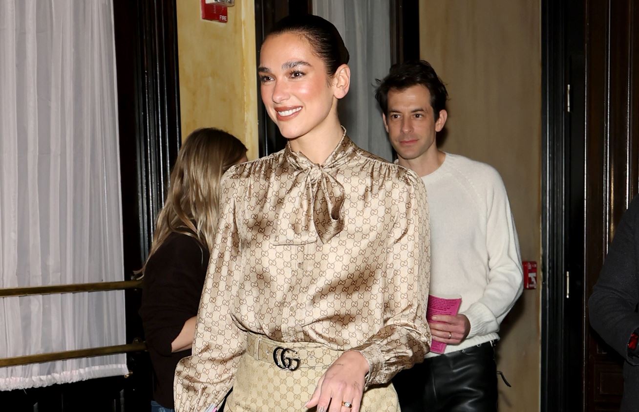 Dua Lipa: Το total Gucci σύνολο που μαγνήτισε τα βλέμματα στη Νέα Υόρκη