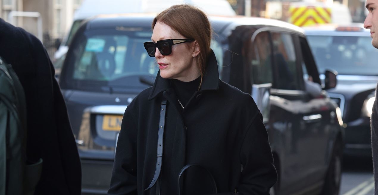 Η Julianne Moore κράτησε την ιδανική τσάντα για κάθε μέρα στη δουλειά