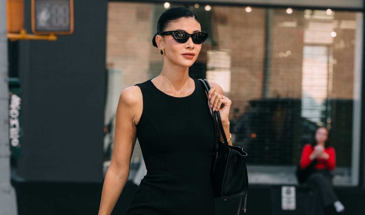 Κάτω από 30 ευρώ: Αυτά είναι τα πιο εντυπωσιακά μαύρα φορέματα για τα Χριστούγεννα