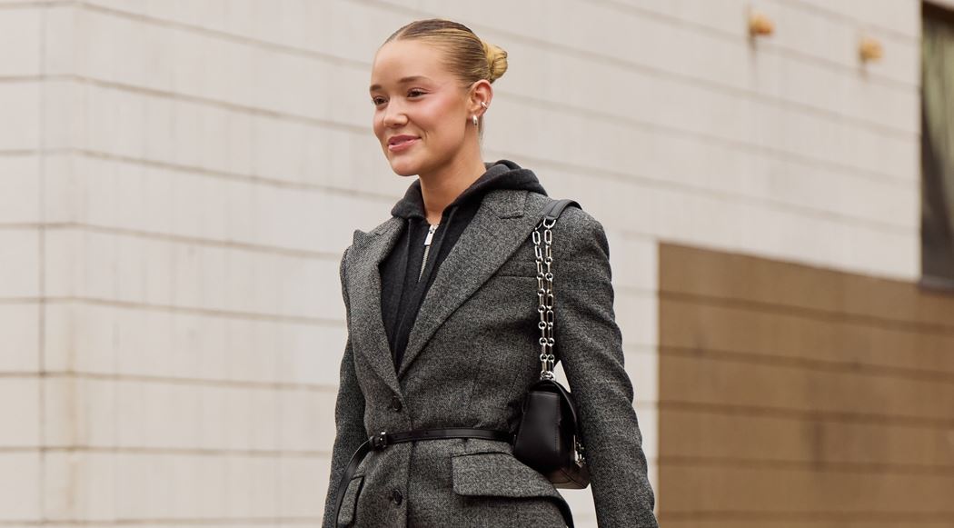 Όλα τα stylish girls αντικαθιστούν τις jelly μπαλαρίνες τους για αυτά τα φλατ παπούτσια