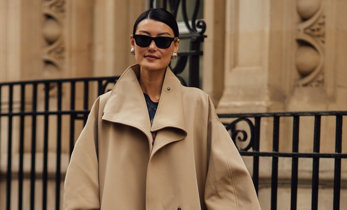 Ξέχνα την καμπαρντίνα: Αυτό το stylish παλτό θα την αντικαταστήσει το φετινό φθινόπωρο