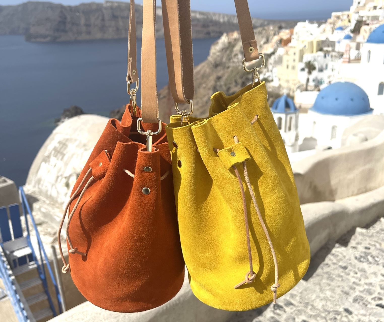 Σε αυτό το ελληνικό brand βρήκαμε τις τσάντες που εμπνέονται από το κυκλαδίτικο καλοκαίρι
