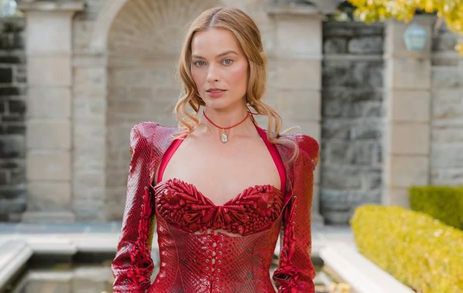 Style icon: Οι statement εμφανίσεις της Margot Robbie στο press tour της ταινίας "Wuthering Heights"