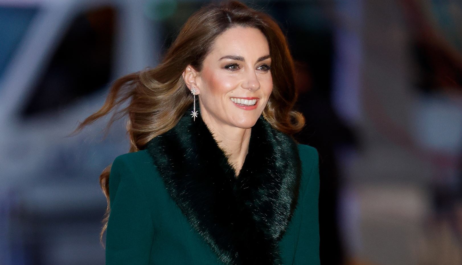 Kate Middleton: Έκανε το ιδανικό και πιο εύκολο χτένισμα για τα Χριστούγεννα