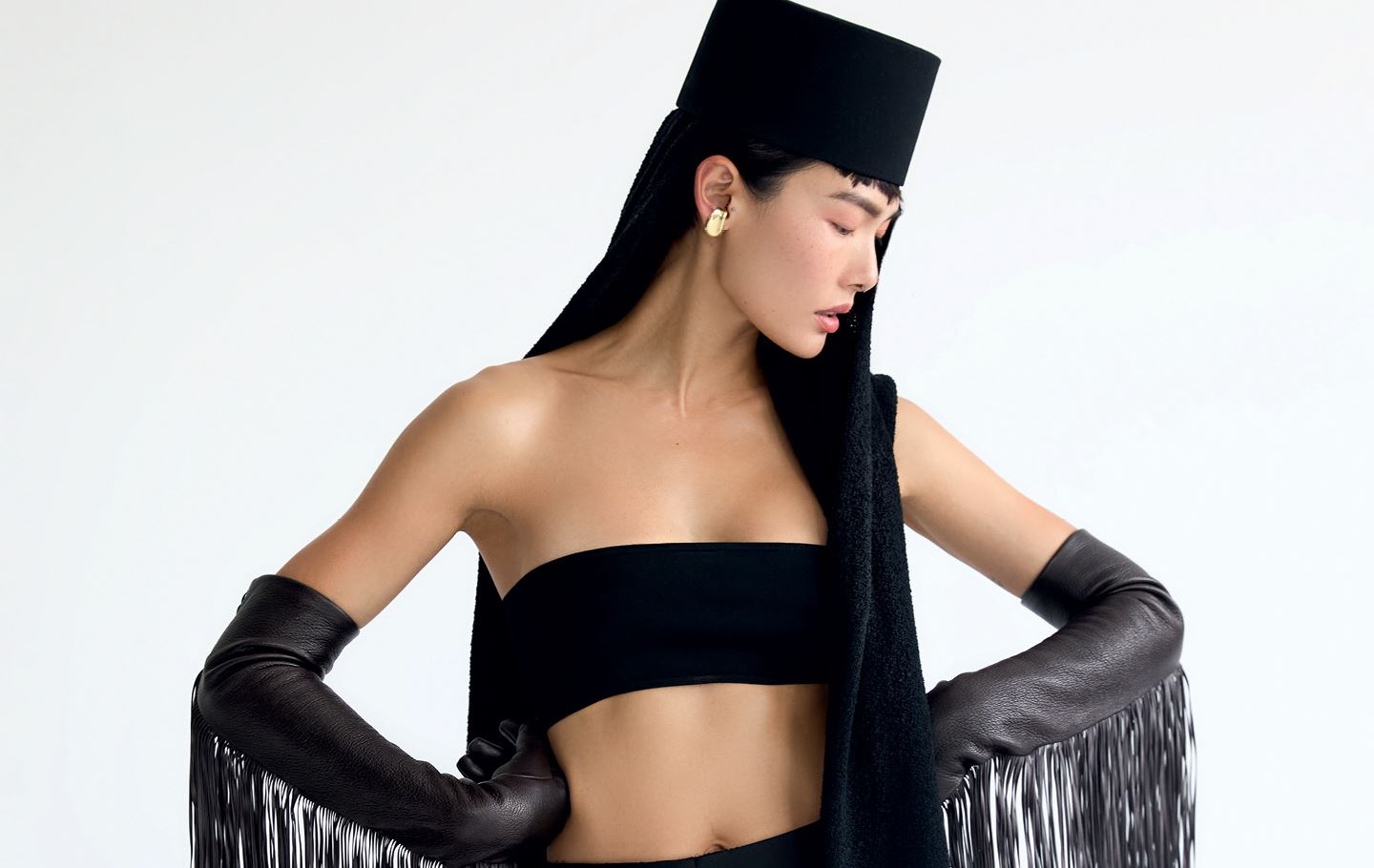 Ο βασιλιάς του χειμώνα: Το μαύρο θα κυριαρχήσει στα λουκ της νέας εποχής