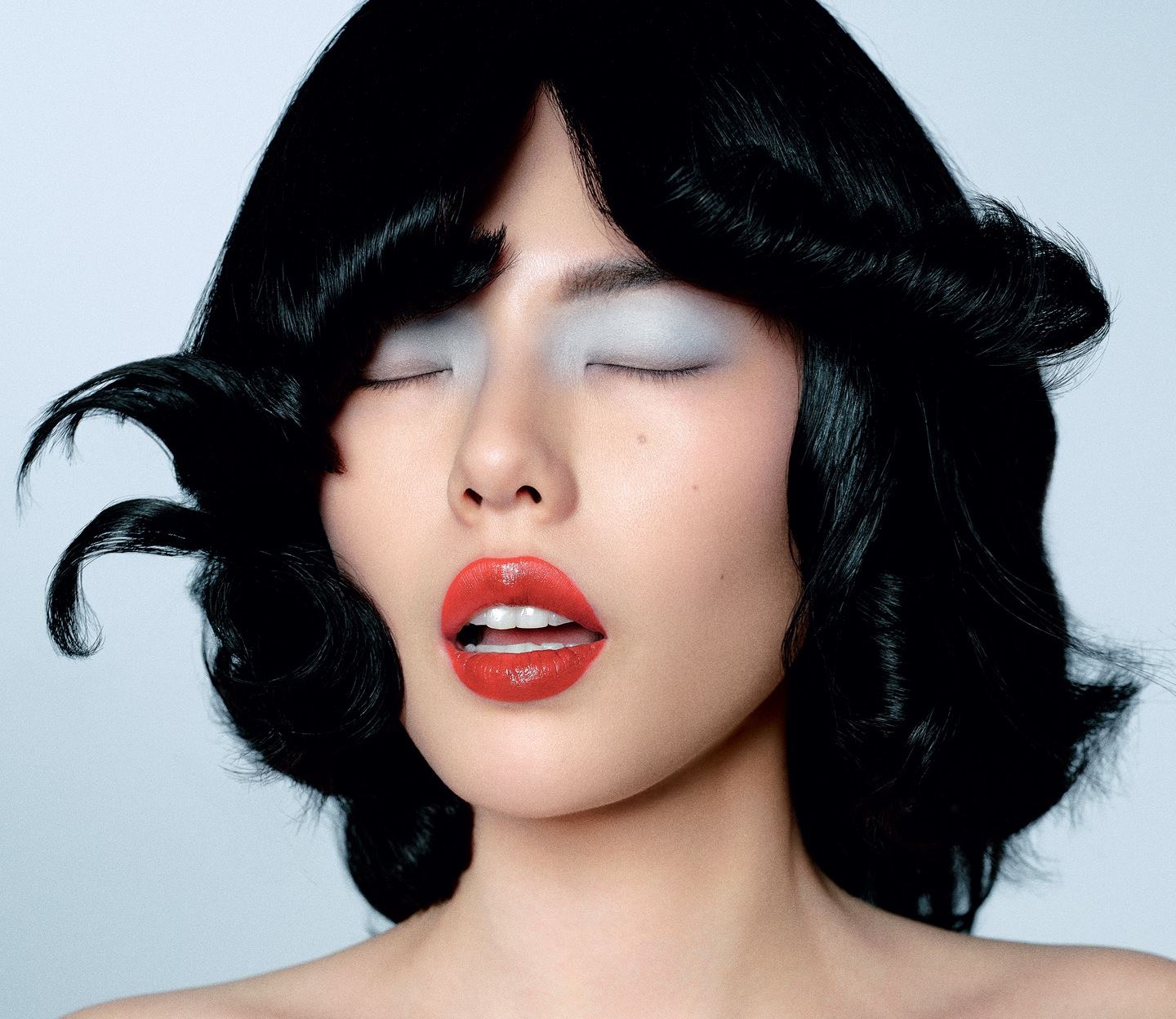 It's Show Time: 5 makeup looks που "φωνάζουν" πολυτέλεια