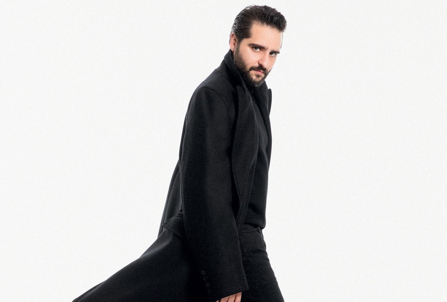 Κωνσταντίνος Μπιμπής: "Είμαστε μια γενιά που πηγαίνει από κρίση σε κρίση"