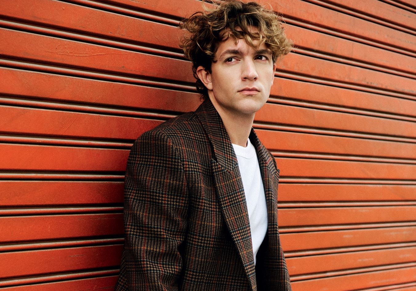 Μιχαήλ Ταμπακάκης: "Με ενδιαφέρει η άποψη των άλλων, αλλά πρώτα θέλω να πείθω εμένα ότι τα έχω καταφέρει"