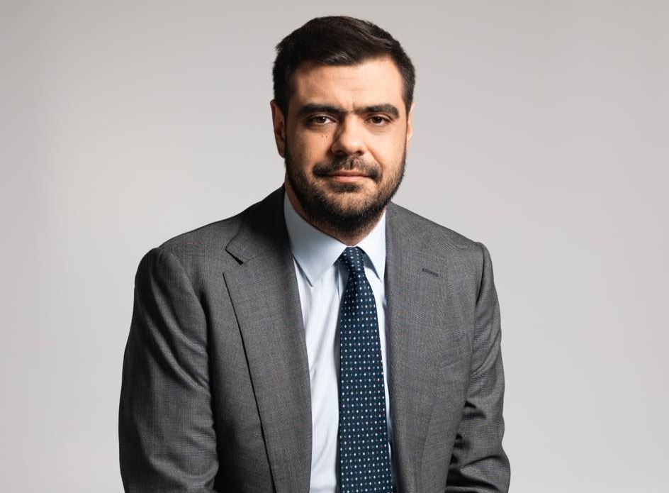 Παύλος Μαρινάκης: "Θεωρώ ότι είναι το πιο ιερό λειτούργημα το μεγάλωμα ενός παιδιού"