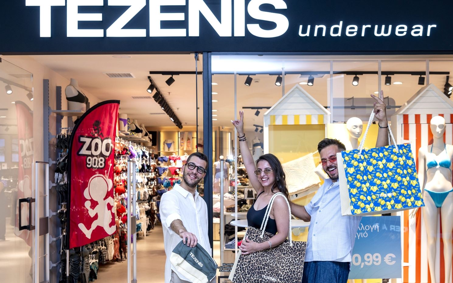 Η TEZENIS υποδέχθηκε το καλοκαίρι με το πιο δροσερό "Summer Taste" event!