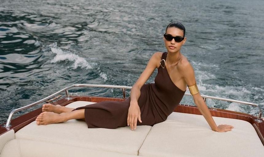 3 εκλεπτυσμένα φορέματα από ZARA που θα φορέσεις στους γάμους του καλοκαιριού