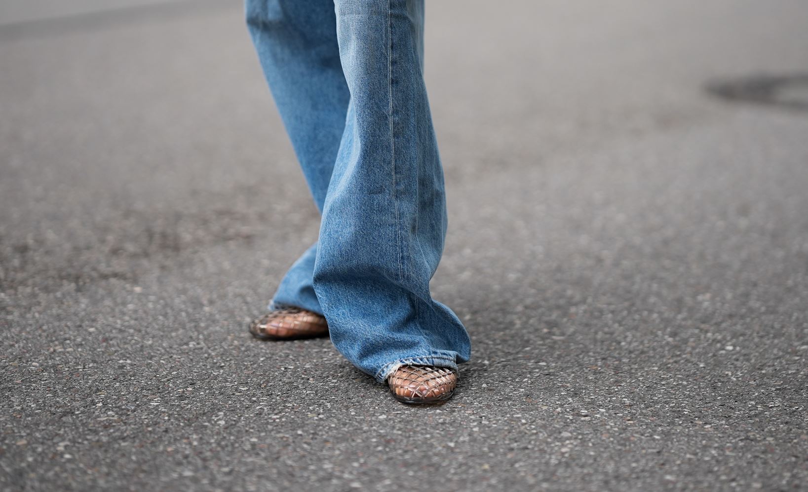 Jelly Shoes: Τα παπούτσια που θα κάνουν level up τα καλοκαιρινά σου looks