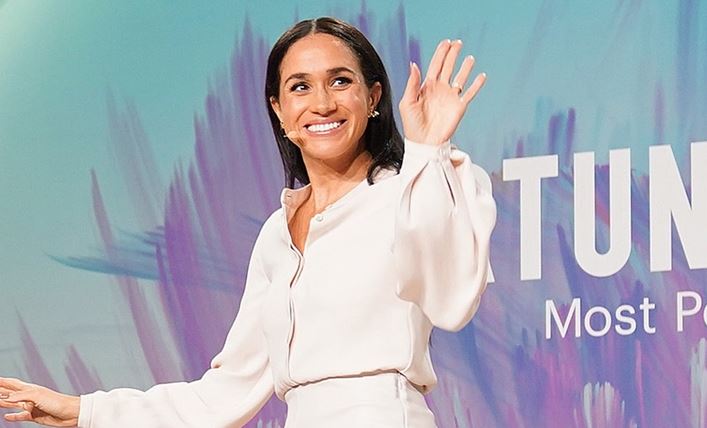 Η τάση που έχουν αγαπήσει οι πιο stylish celebrities βρίσκεται ήδη στην ντουλάπα σου